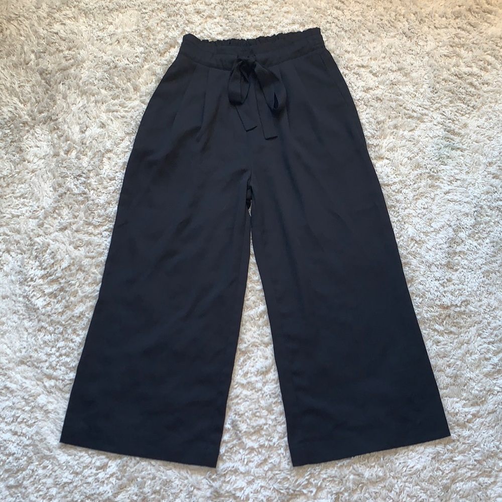 Women’s Capri Paperbag Pants Size XS